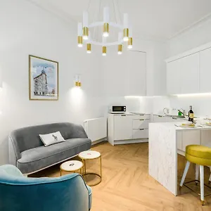 Apartament Luxurious Studio Old Town By Renters 